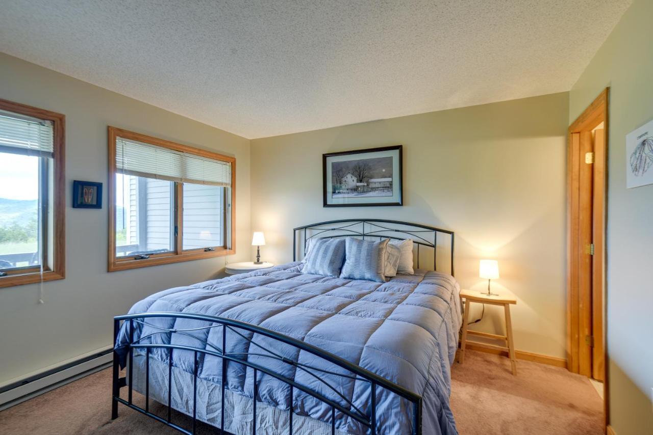 Bartlett Condo With Mountain View And Outdoor Pool! Exterior photo