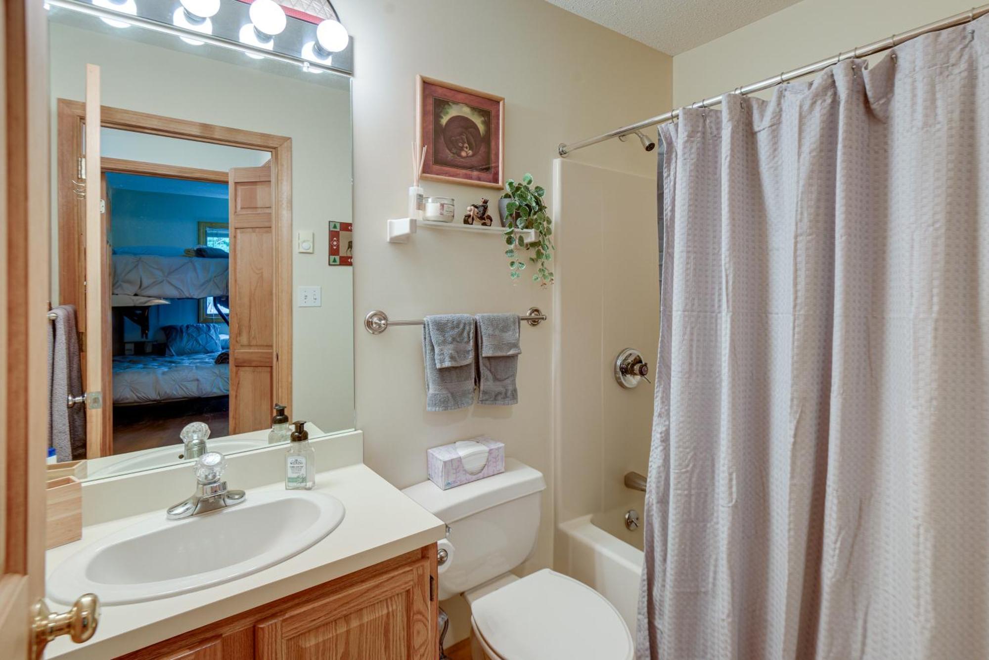 Bartlett Condo With Mountain View And Outdoor Pool! Exterior photo
